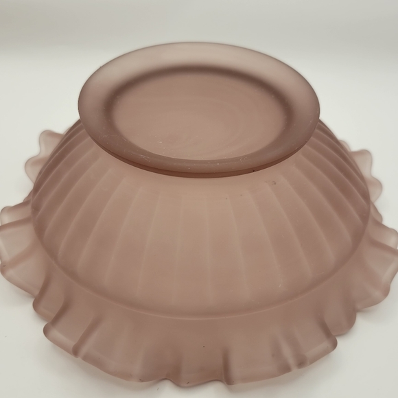 Vintage Amethyst Purple Satin Frosted Glass Bowl Candy Dish Ruffled Edges. - Picture 7 of 10